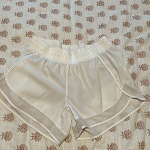 ATHLETA MESH RACER RUN 4” SHORTS